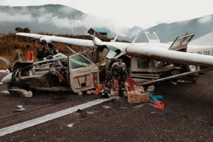 Pesawat Cargo Smart Air kecelakaan di Bandara Aminggu Ilaga, pilot meninggal