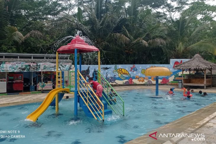 Kolam renang Cimenteng Jaya Lebak gelar gebyar vaksinasi