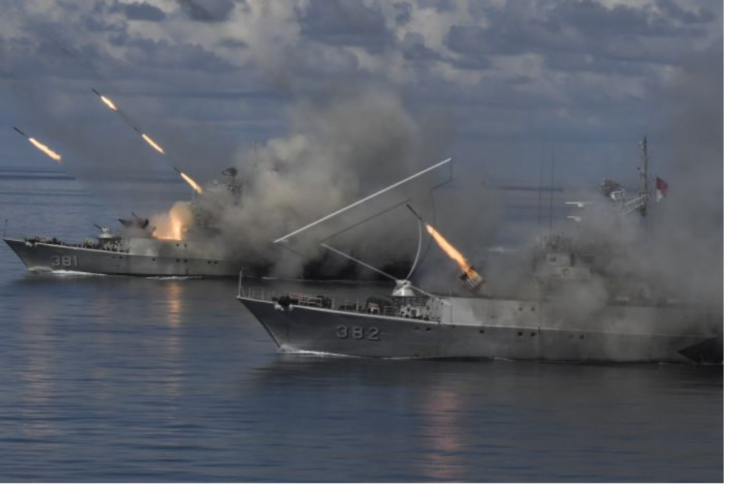 Latihan gabungan pasukan TNI AL