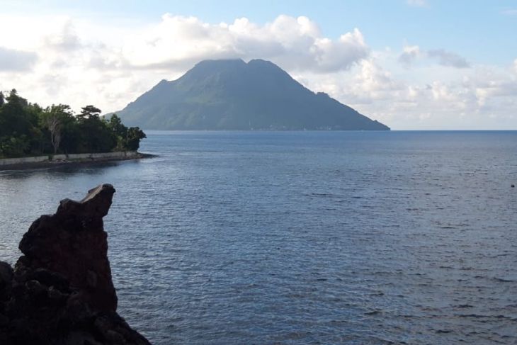 Dokumen pembangunan proyek pemecah ombak di Hiri diakomodir begini penjelasannya