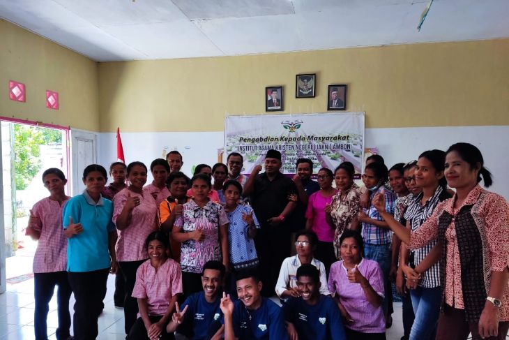 IAKN Ambon dorong masyarakat kembangkan pertanian hidroponik program strategis