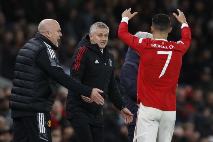 Ronaldo satukan pemain Manchester United agar kompak dukung Solksjaer