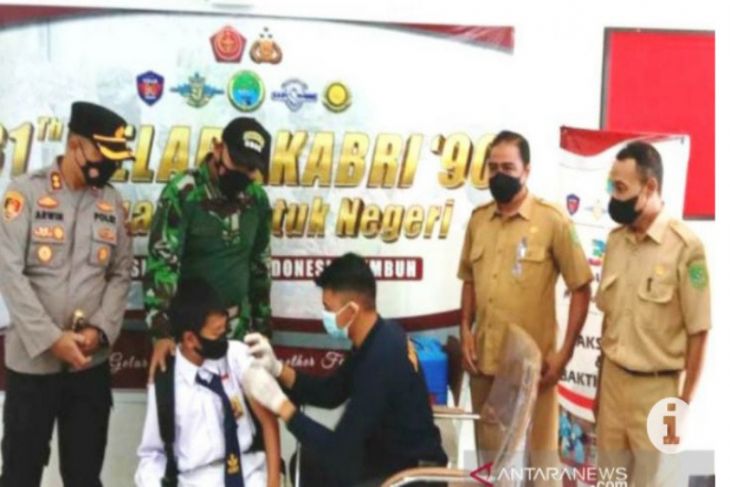 Disdikbud Kukar apresiasi Akabri 1990 vaksinasi pelajar