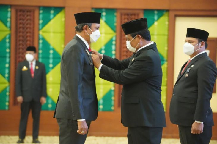 SematkanSatyalencana, Paman Birin Ingatkan PNS Tingkatkan kinerja