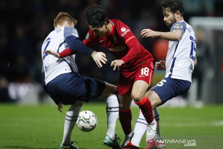Liverpool dan Brentford mulus lewati tim-tim strata kedua di Piala Liga