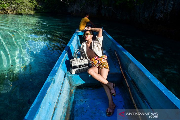 FOTO - Serunya Puteri Indonesia Maluku explore Kepulauan Kei