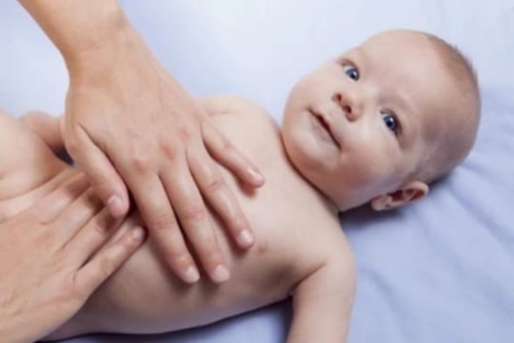 Minyak telon tak disarankan untuk bayi baru lahir