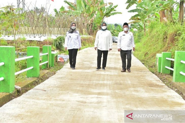 Bupati Bogor periksa hasil