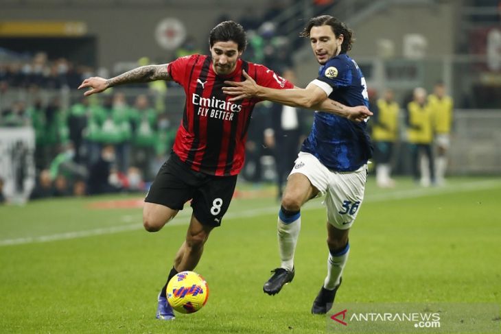 Inter Milan menggagalkan upaya AC Milan naik ke puncak klasemen Liga Italia