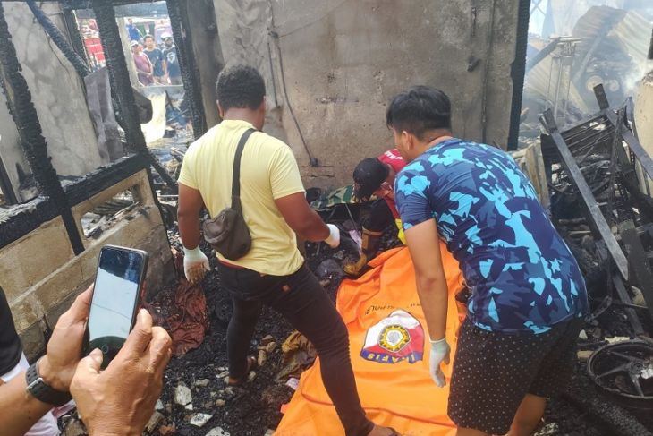 Korban selamat kebakaran di Ambon jebol dinding tripleks kamar begini kronologisnya