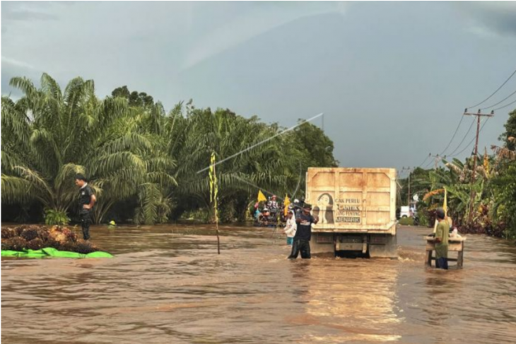 Wilayah hulu Kalbar terendam banjir