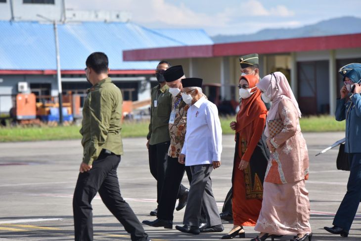 Tiba di Aceh, Wapres langsung pimpin rapat terbatas