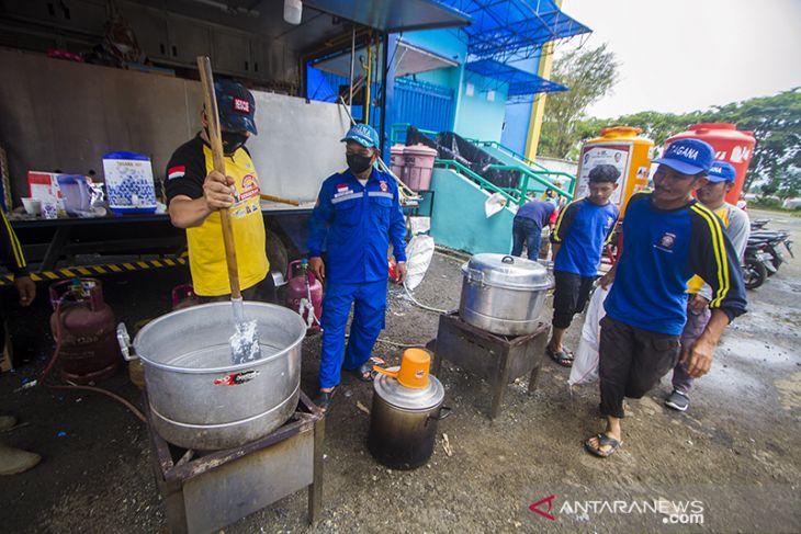 Dapur Umum Untuk Korban Banjir di HST