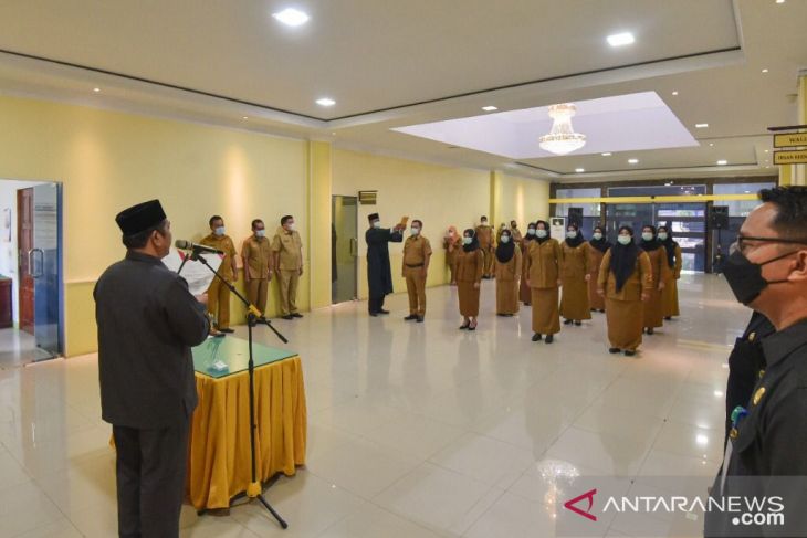 Wali Kota lantik sejumlah pejabat Pemkot Padangsidimpuan