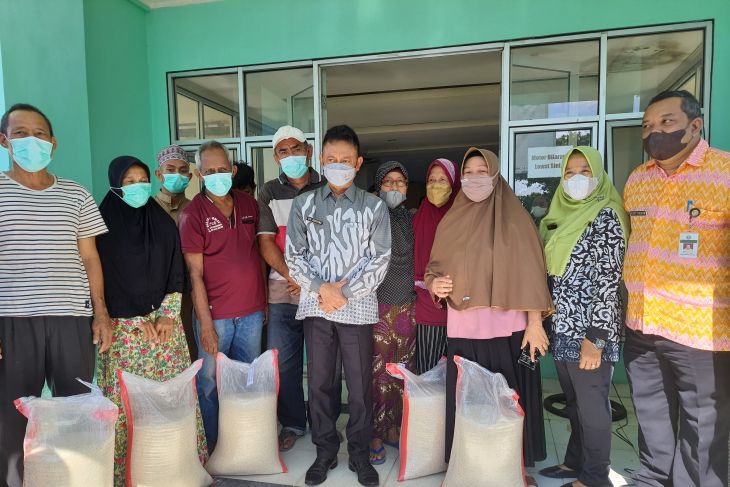 Pemkot Pontianak berikan bantuan beras bagi warga Rusunawa Harapan Jaya
