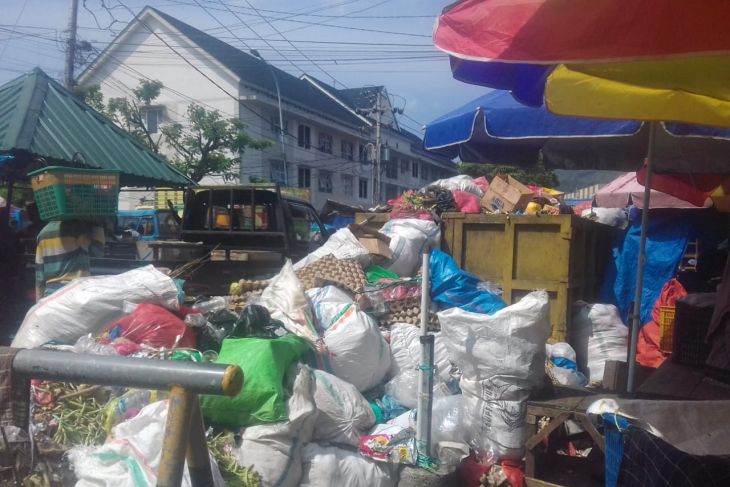 Halmahera Utara produksi 31 ton sampah per hari kembangkan bank sampah
