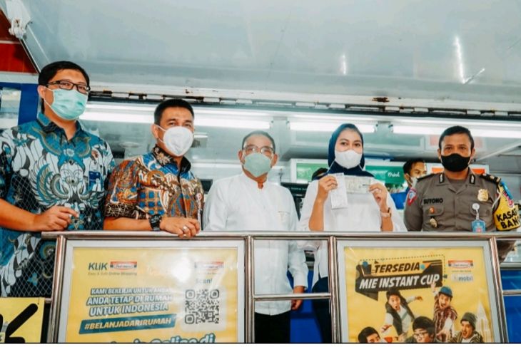 Dispenda dan Bank Banten luncurkan pelayanan PKB di Alfamart dan Indomaret