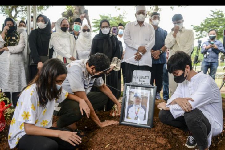 Pemakaman legenda bulu tangkis Indonesia Verawaty Fajrin