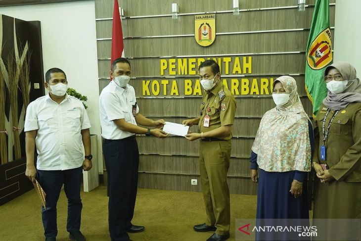 Wawali terima bantuan CSR Angkasa Pura untuk mahasiswa