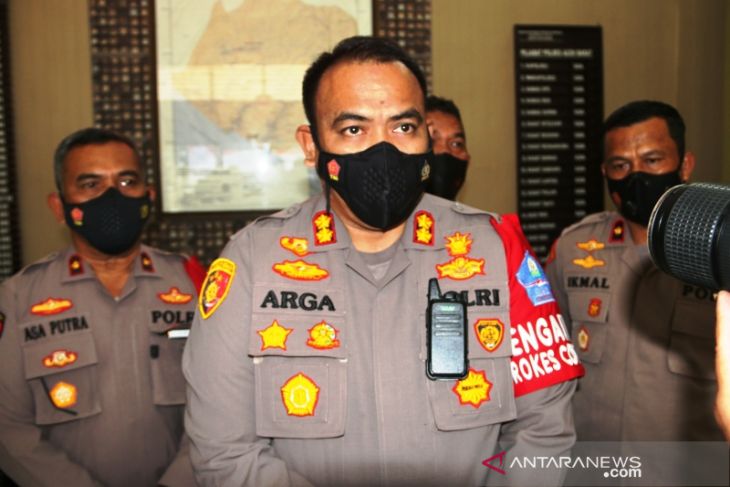 Satu anggota polisi di Aceh Barat alami luka tusuk, saat tangkap penembak pos polisi