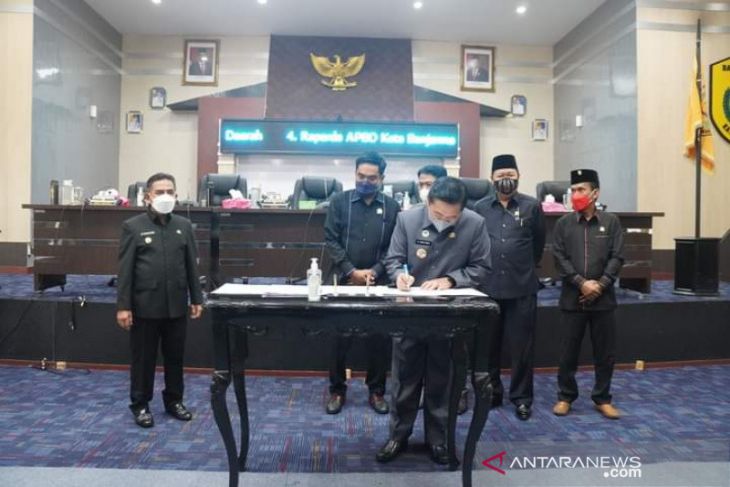 DPRD Banjarmasin sahkan APBD 2022 sebesar Rp1,8 triliun