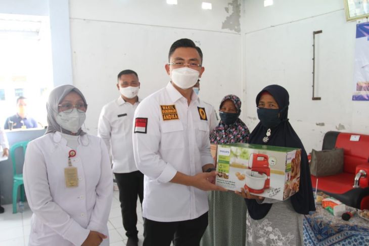 Wagub jelaskan 1.900 keluarga di Banten terima bantuan usaha ekonomi produktif