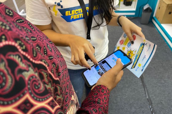 Demo dan lomba masak dengan kompor induksi meriahkan
