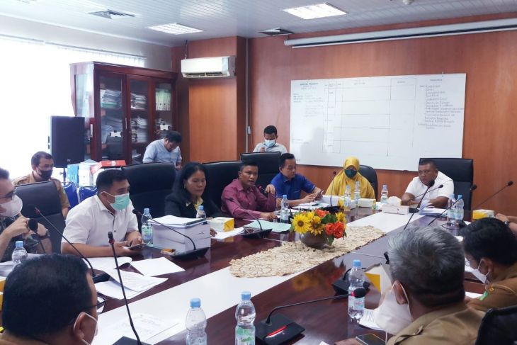 Legislator Medan minta distribusi seragam siswa miskin tepat sasaran