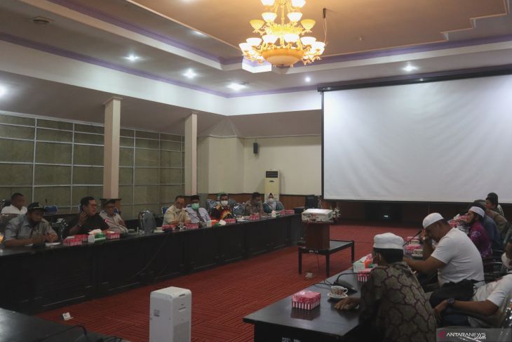 Garagara limbah batu bara, perusahaan tambang diadukan warga ke DPRD Tapin
