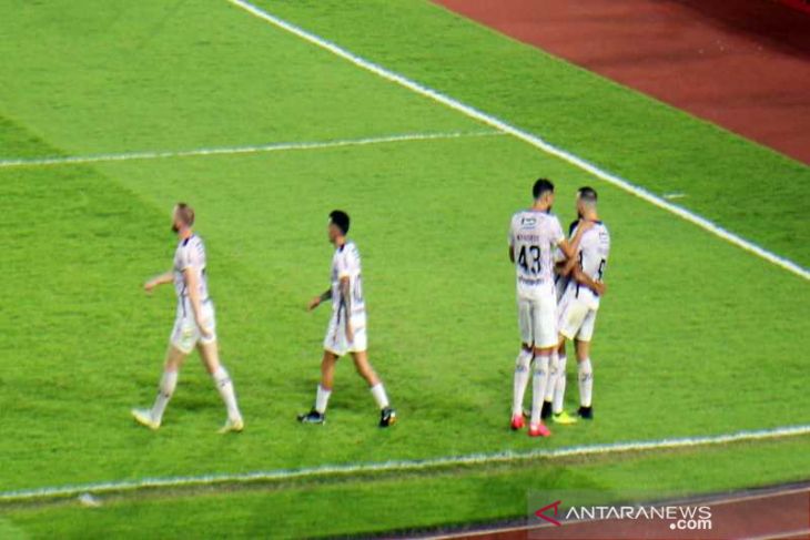 Bali United FC hadang Persija 0-1