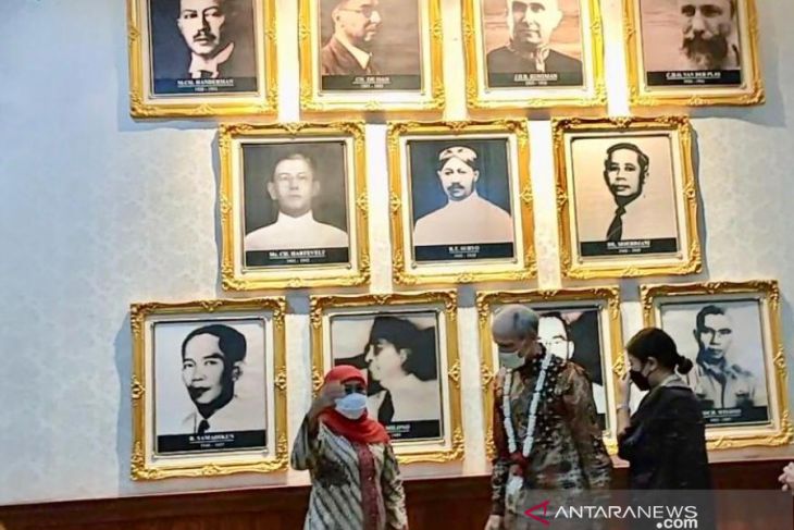 Duta Besar Belanda kagumi kemegahan Gedung Negara Grahadi