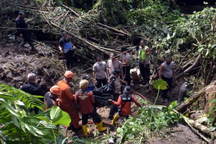 Bencana longsor di Gianyar Bali