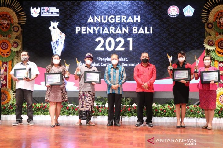 Gubernur Bali: sajikan siaran berkualitas untuk tangkal hoaks