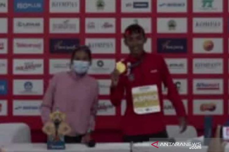 Agus dan Odekta juara Borobudur Marathon 2021