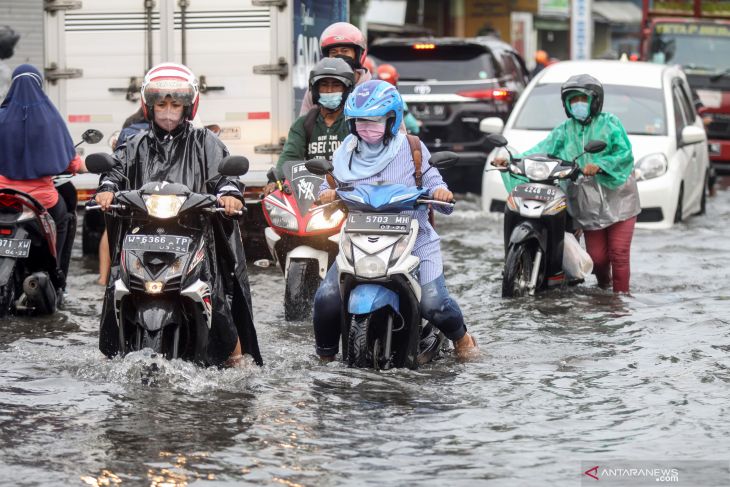 Akibat Drainase Buruk di Sidoarjo