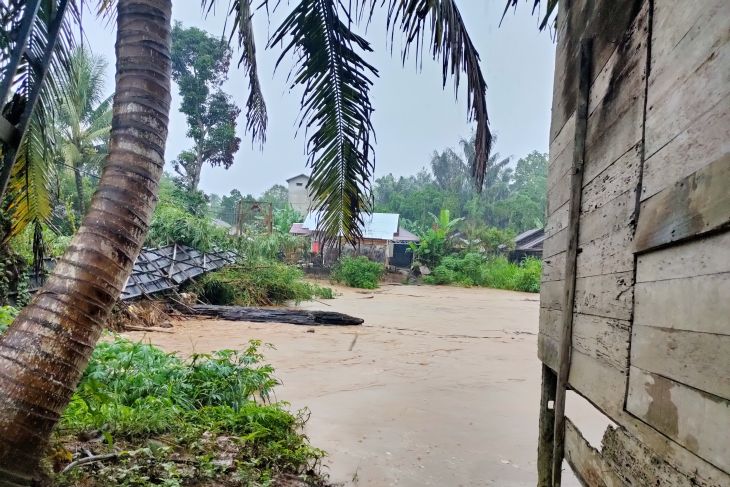 Banjir Hantakan turun hilirnya wilayah Batu Benawa dan Barabai waspada