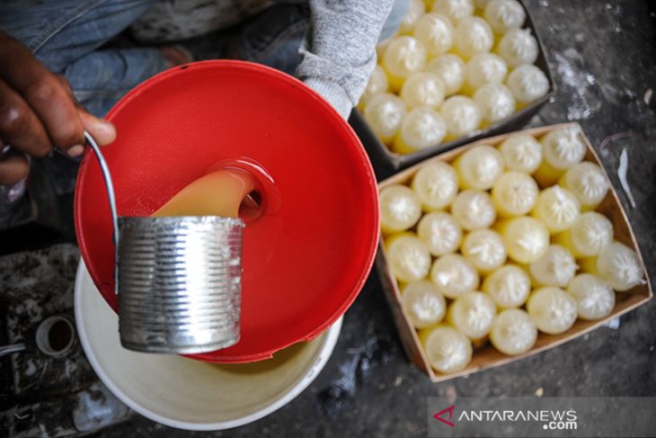 Rencana larangan penjualan minyak curah 