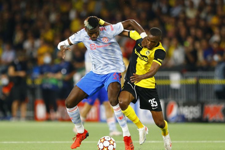 Omicron paksa laga MU vs Young Boys