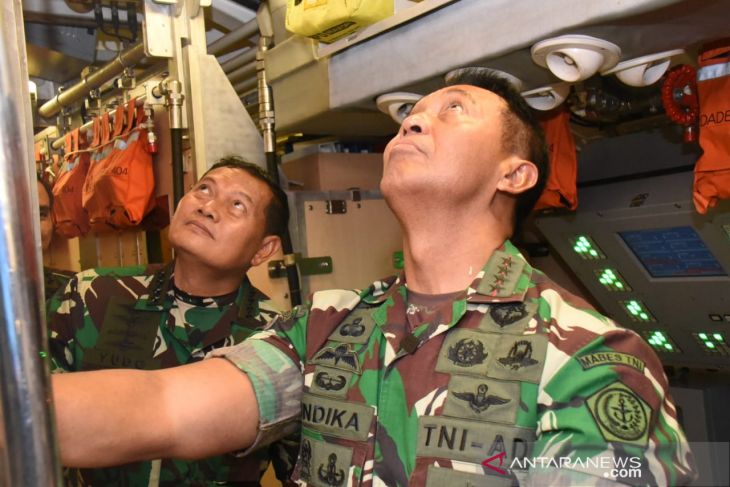 Kasal Yudo Margono sambut kunjungan Panglima TNI di Markas Koarmada II