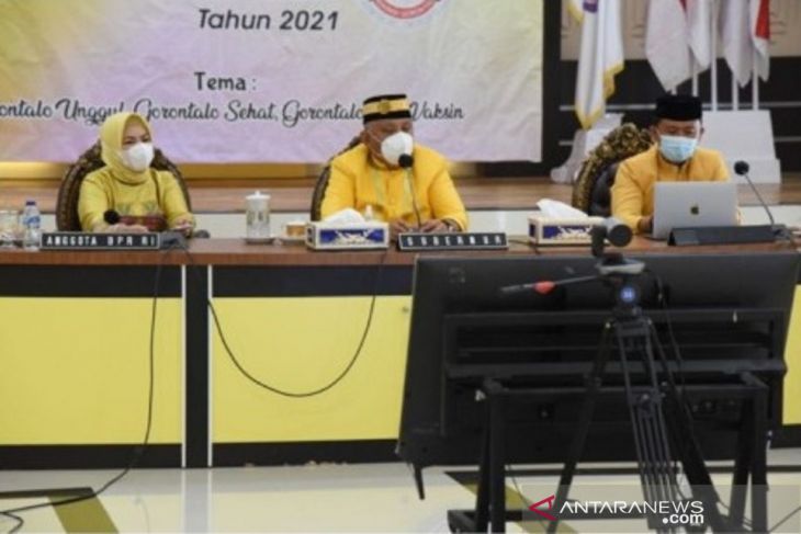 Gubernur Gorontalo minta sekolah gelar vaksinasi COVID-19