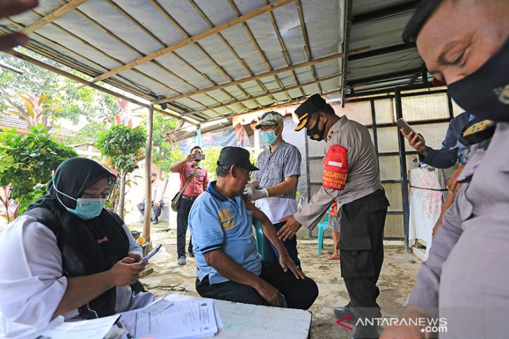 Grebeg vaksin dari rumah ke rumah 