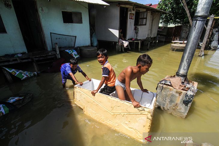 Banjir rob di Lhokseumawe