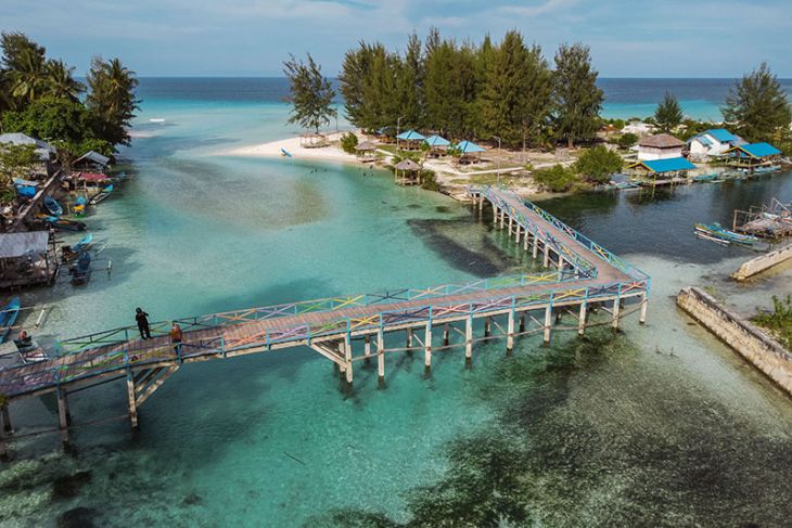 FOTO - Pesona Pulau Buru yang Dahulu Tempat Pembuangan Tahanan Politik