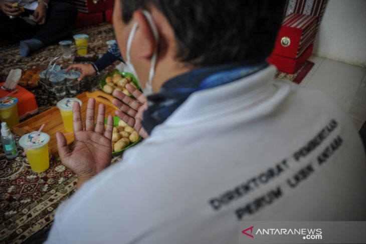 LKBN Antara Biro Jabar bantu santri pesantren 