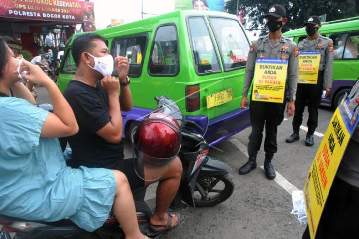 Razia vaksin jelang Tahun Baru di Bogor