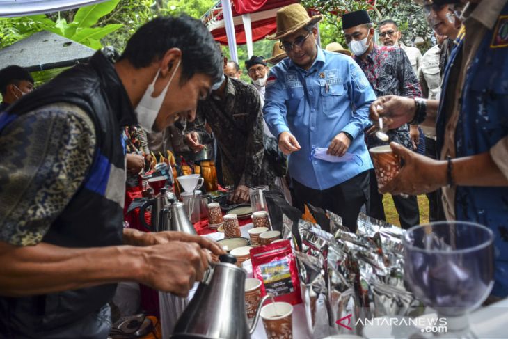 Kunjungan kerja Wamen Pertanian di Tasikmalaya