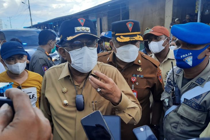 Wali Kota penertiban pedagang upaya revitalisasi pasar Mardika intensifkan penertiban