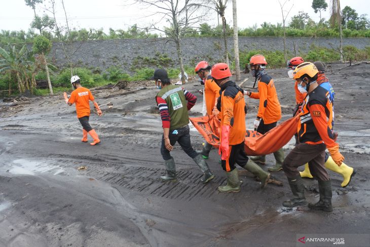 Penemuan Jenazah Korban APG Gunung Semeru