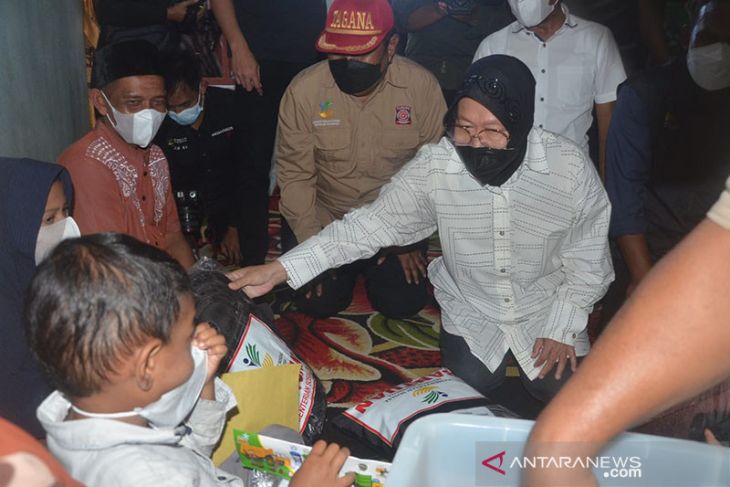 Mensos salurkan santunan korban banjir Aceh Timur