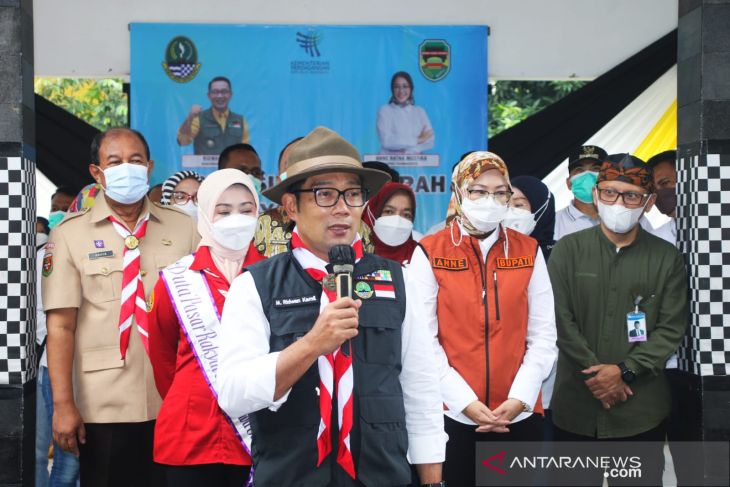 Ridwan Kamil tegaskan operasi pasar minyak goreng untuk tekan harga